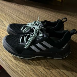 Adidas Terrex hiking shoes. Size 8. Worn once. Great condition.